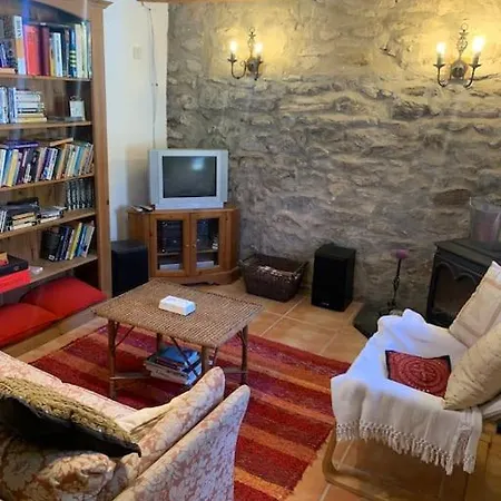 Holiday home Golondrinas, Authentic Cortijo In The Hills Of *
